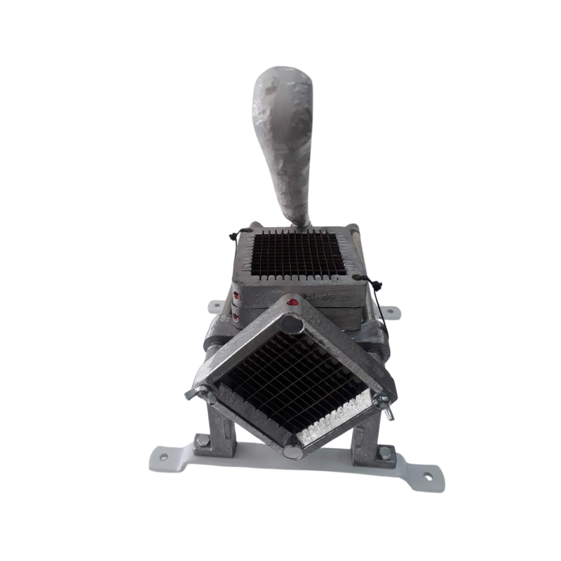 Cortadora de papas Nativa
• Material: Duraluminio.
• Cuchilla en acero inoxidable de 9x9
• Corte manual
Ancho: 30 cm Alto: 45 cm  Profundidad: 20 cm